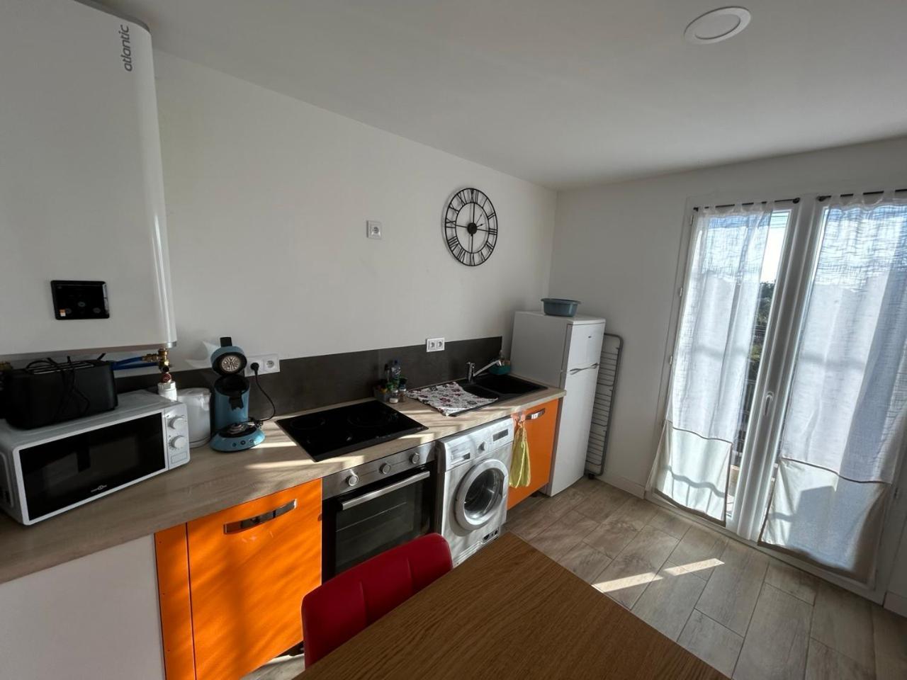 Appartement Les Voyages De Romane Narbonne Exterior photo